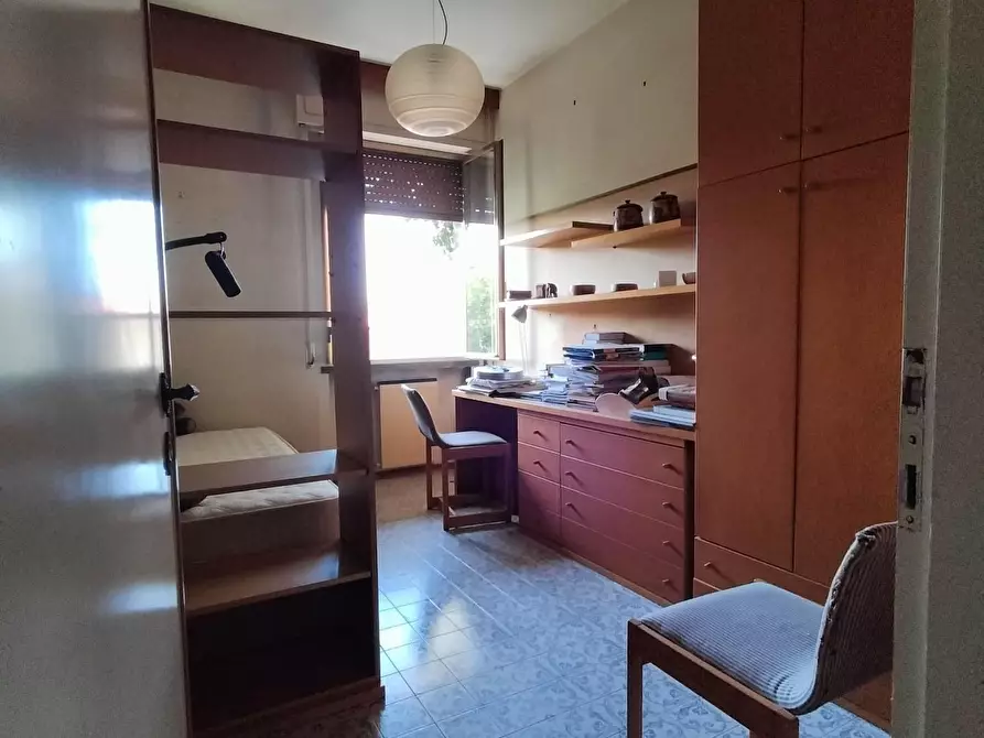 Immagine 10 di Appartamento in vendita  a Massa