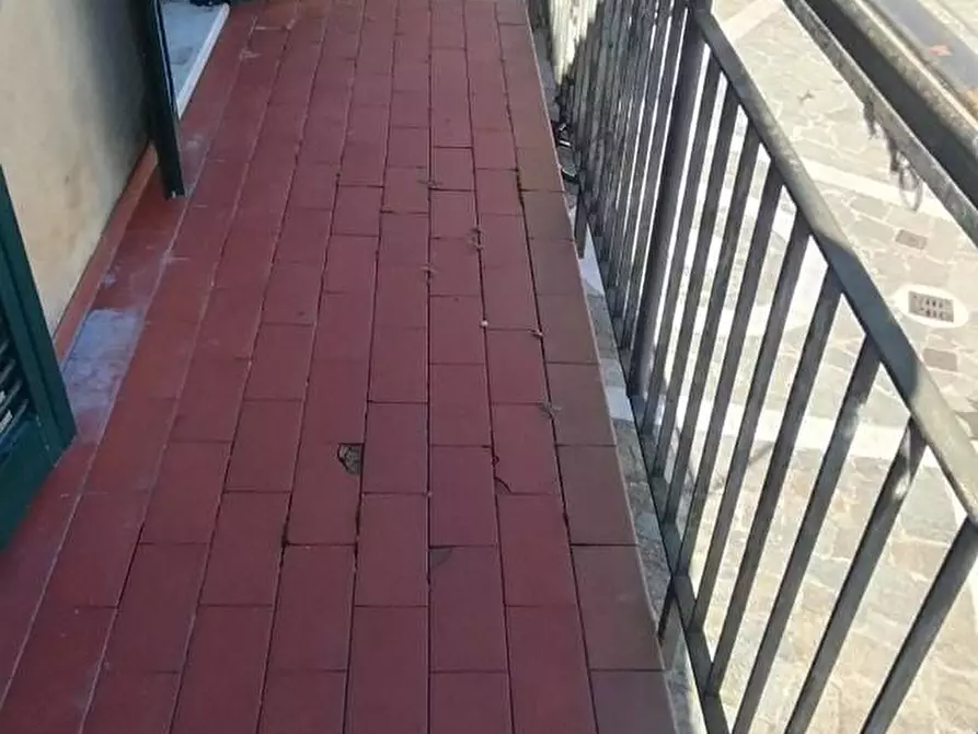 Immagine 4 di Appartamento in vendita  a Massa