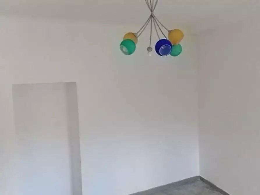 Immagine 13 di Appartamento in vendita  a Massa