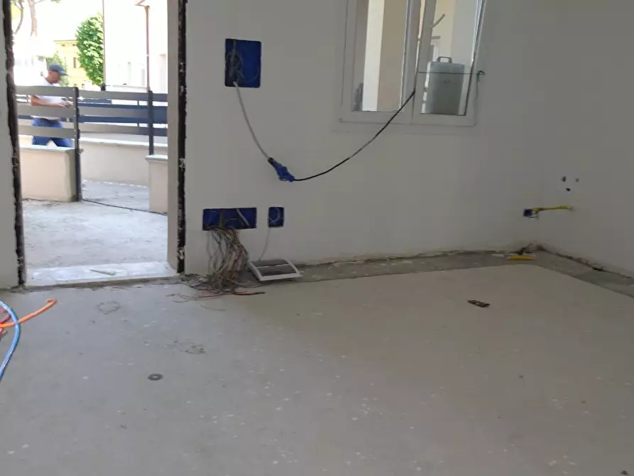 Immagine 8 di Villa in vendita  a Cascina