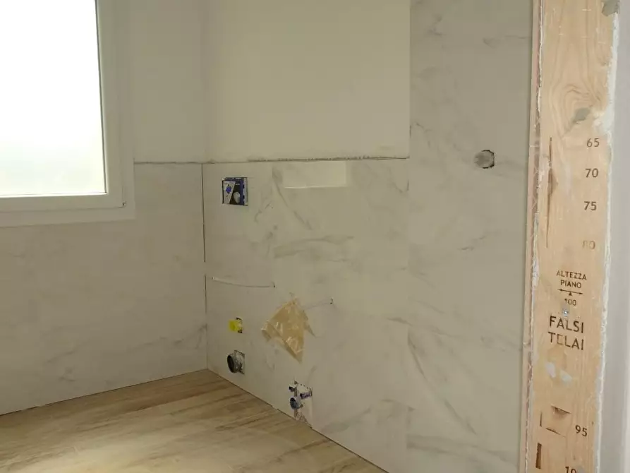 Immagine 6 di Villa in vendita  a Cascina