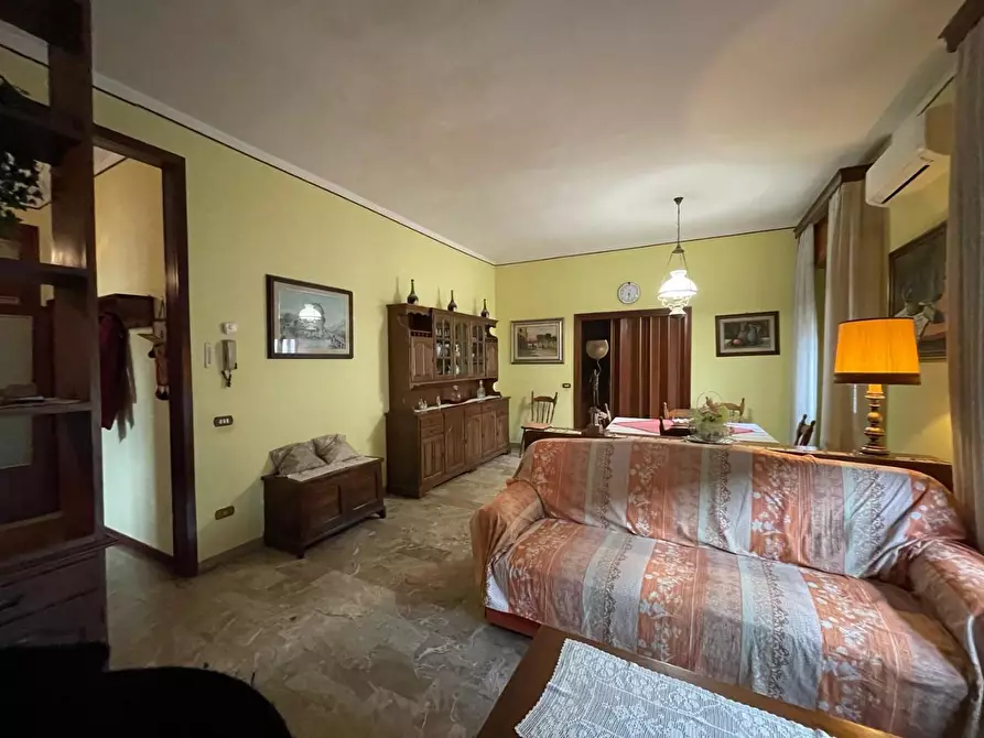 Immagine 18 di Casa indipendente in vendita  a Fucecchio