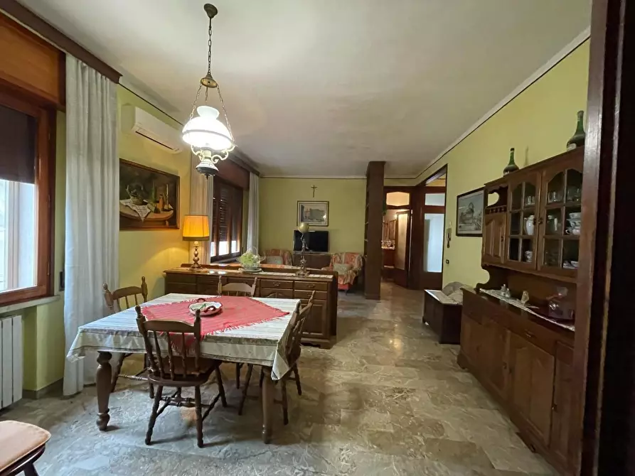 Immagine 17 di Casa indipendente in vendita  a Fucecchio