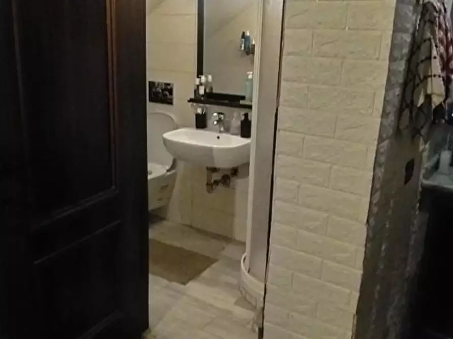 Immagine 35 di Casa indipendente in vendita  a Massa