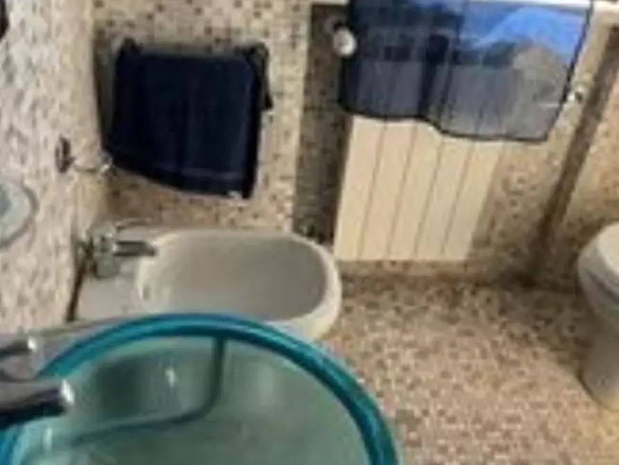 Immagine 37 di Casa indipendente in vendita  a Massa