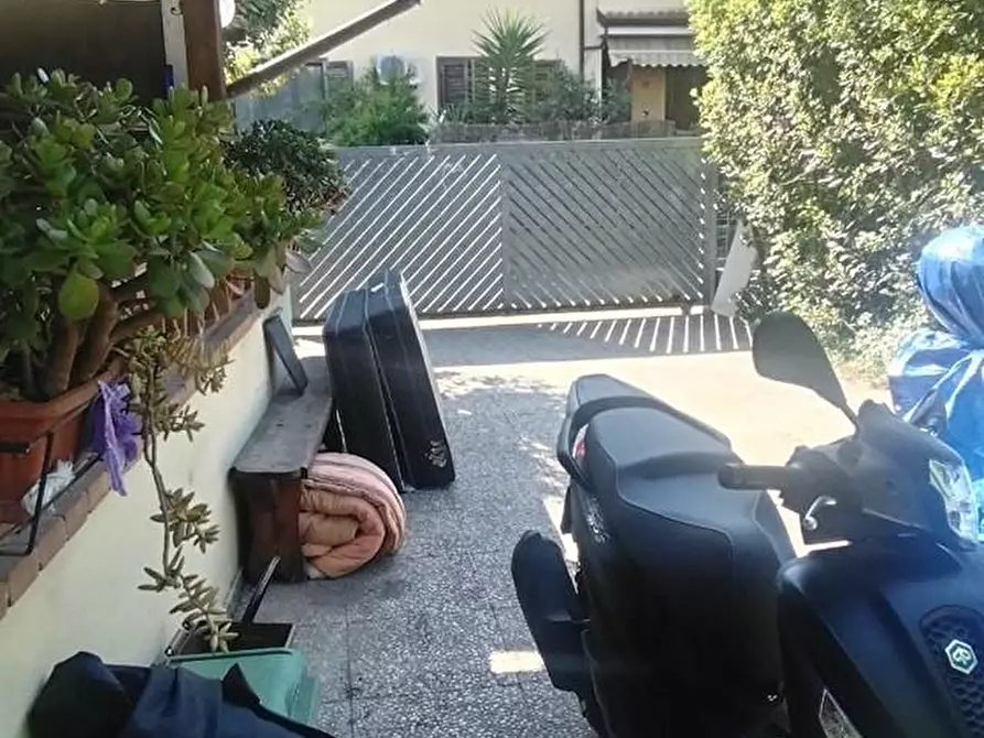 Immagine 6 di Casa indipendente in vendita  a Massa