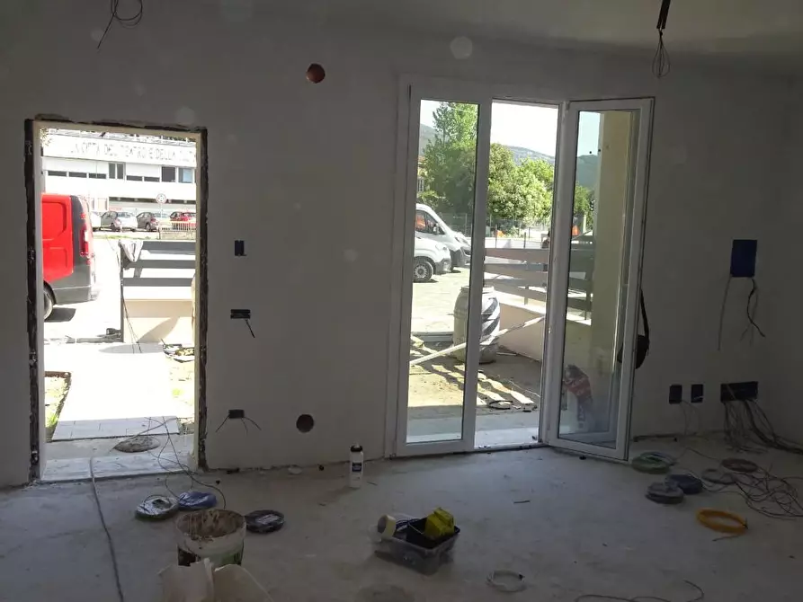 Immagine 14 di Villetta a schiera in vendita  a Cascina