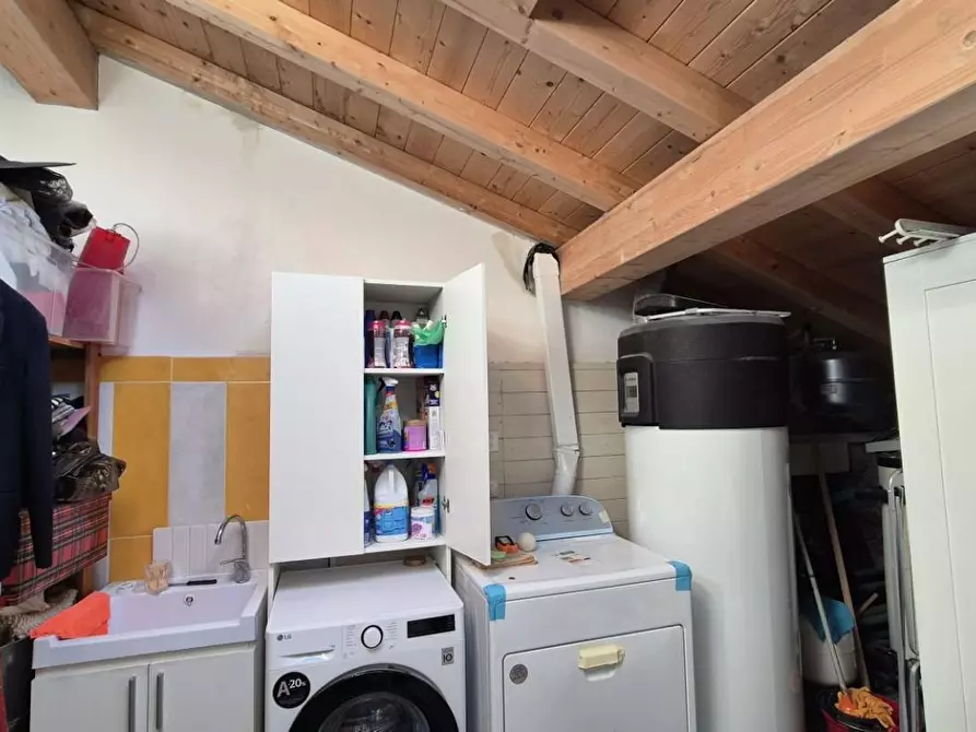 Immagine 75 di Villa in vendita  a Viareggio