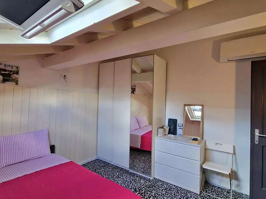 Immagine 66 di Villa in vendita  a Viareggio