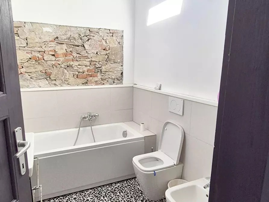 Immagine 69 di Villa in vendita  a Viareggio