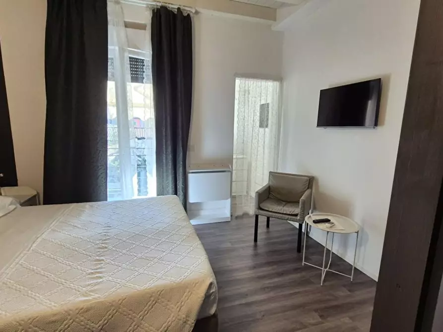 Immagine 31 di Villa in vendita  a Viareggio