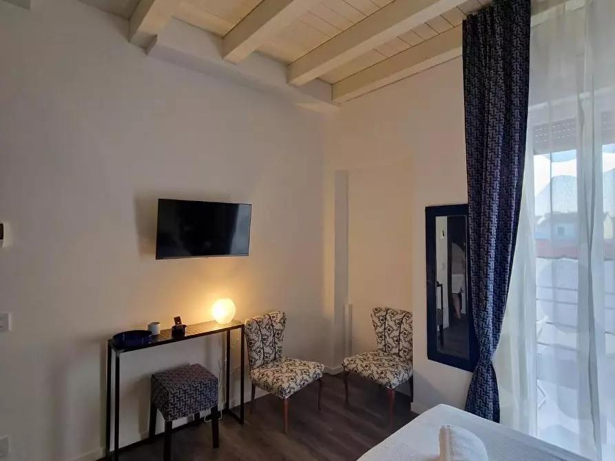 Immagine 43 di Villa in vendita  a Viareggio