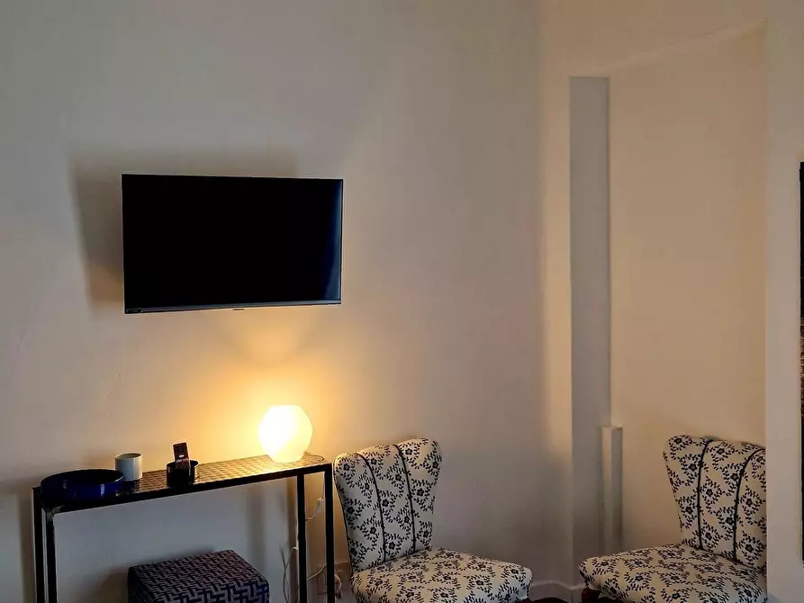 Immagine 42 di Villa in vendita  a Viareggio