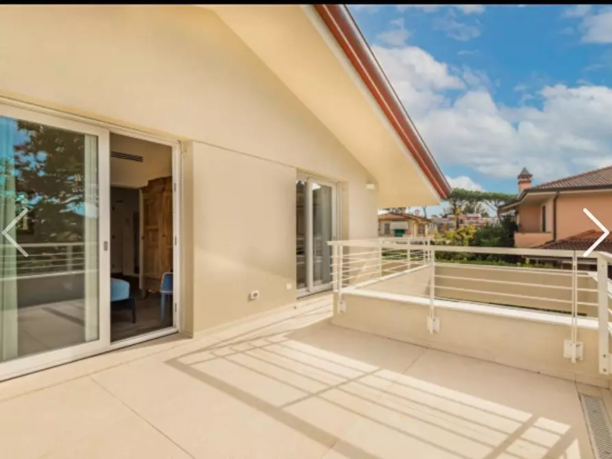 Immagine 19 di Villa in affitto  a Forte Dei Marmi