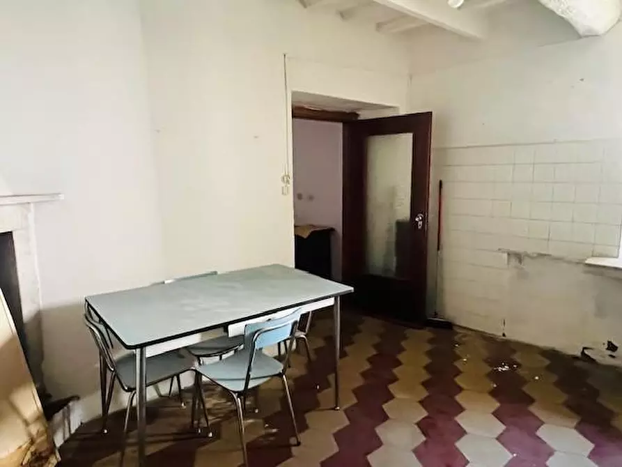 Immagine 12 di Appartamento in vendita  a Montignoso