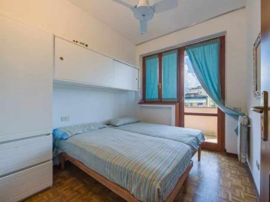 Immagine 13 di Villetta a schiera in vendita  a Massa