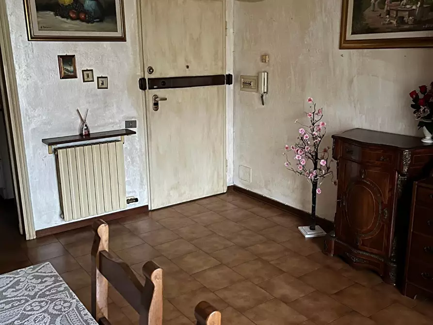 Immagine 4 di Appartamento in vendita  a Massa