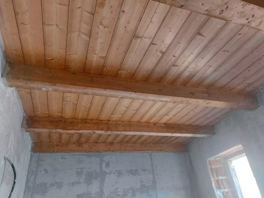 Immagine 24 di Porzione di casa in vendita  a Sarzana