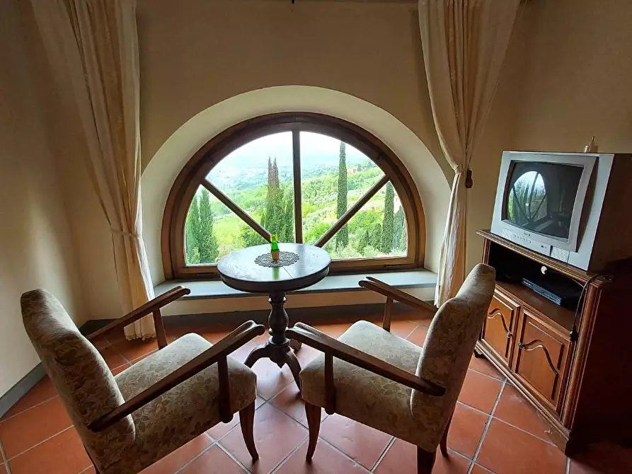 Immagine 25 di Villa in vendita  a Lucca