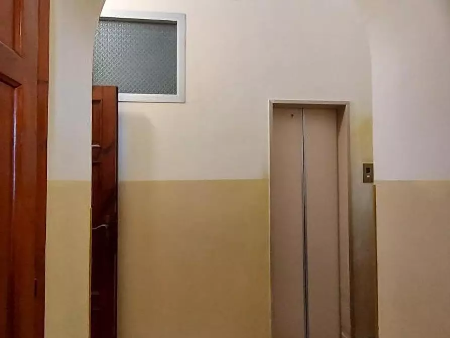 Immagine 17 di Villa in vendita  a Lucca