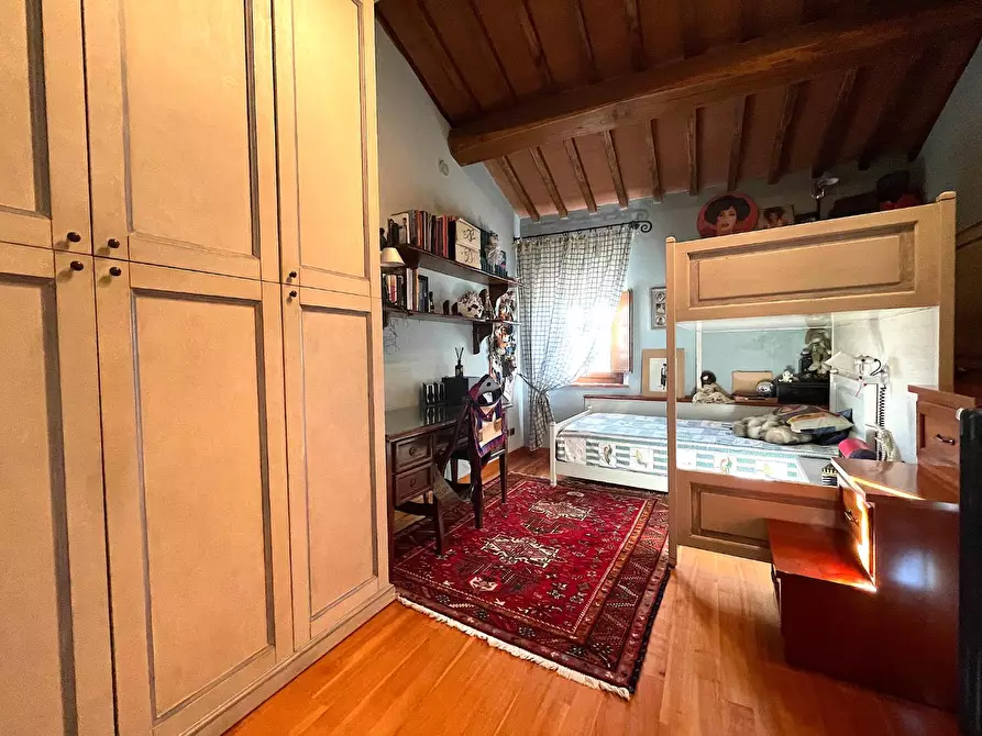 Immagine 26 di Casa colonica in vendita  a Empoli