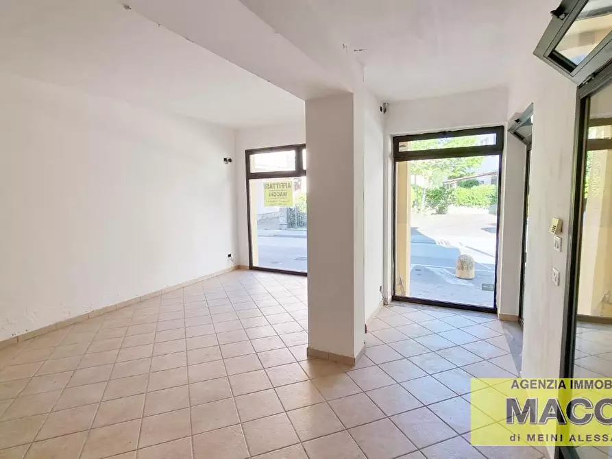 Immagine 3 di Locale commerciale in affitto  a Ponsacco