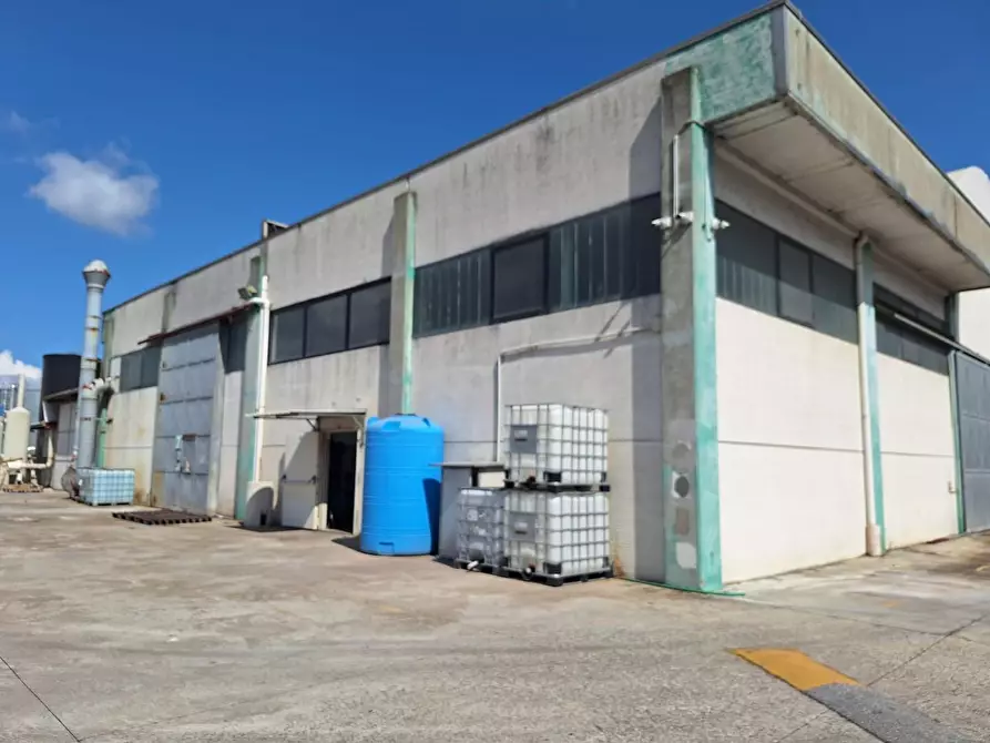 Immagine 5 di Capannone industriale in vendita  a Porcari