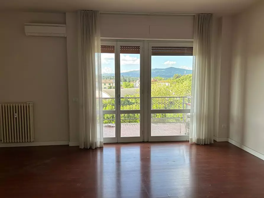Immagine 2 di Appartamento in vendita  a Empoli
