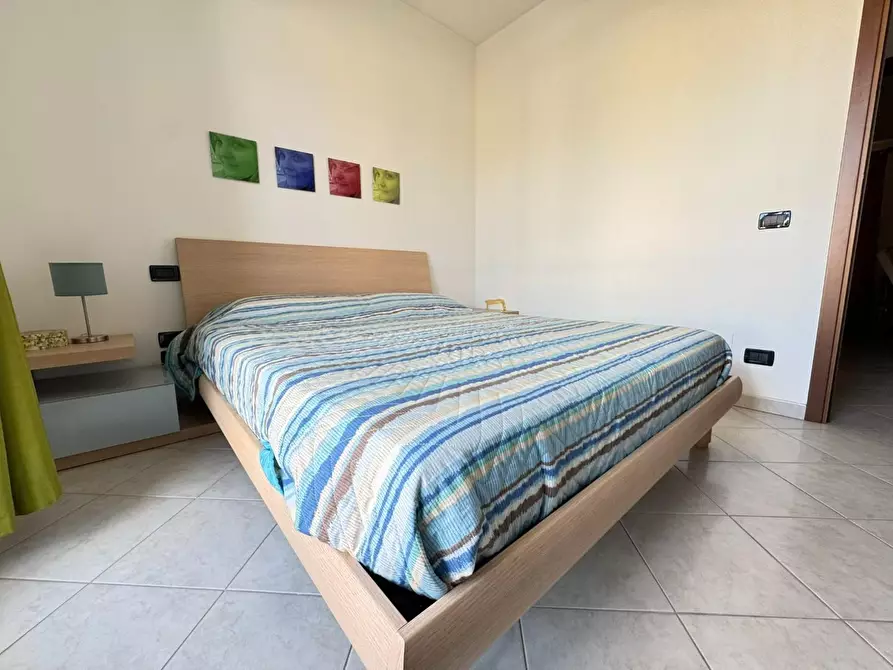 Immagine 11 di Appartamento in vendita  a Massa