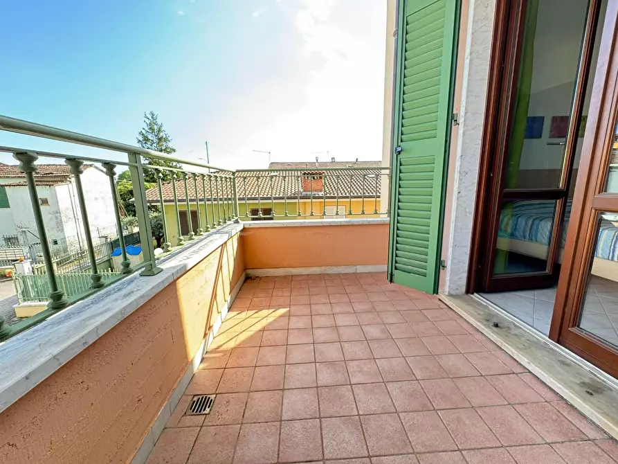 Immagine 13 di Appartamento in vendita  a Massa