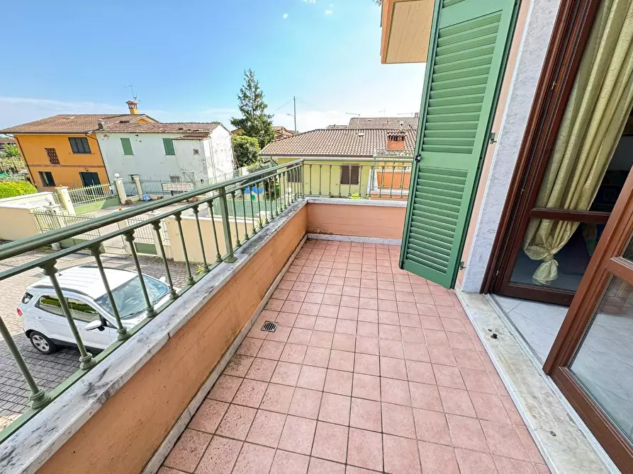 Immagine 7 di Appartamento in vendita  a Massa