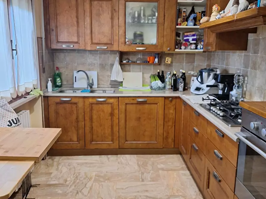 Immagine 28 di Villa in vendita  a Capannori