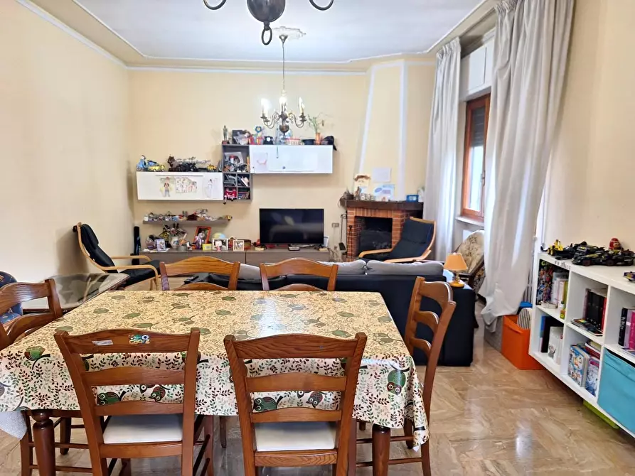 Immagine 34 di Villa in vendita  a Capannori