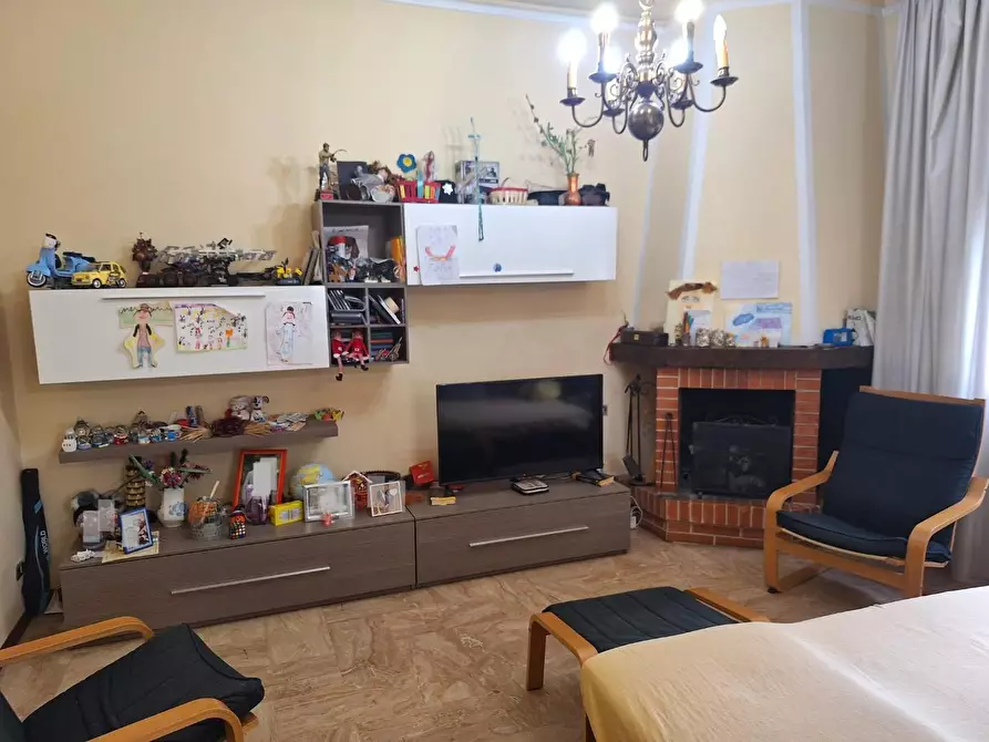 Immagine 39 di Villa in vendita  a Capannori