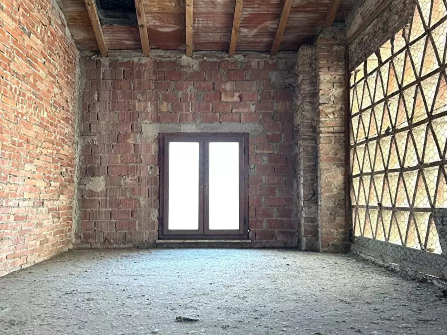 Immagine 4 di Deposito in vendita  a Porcari