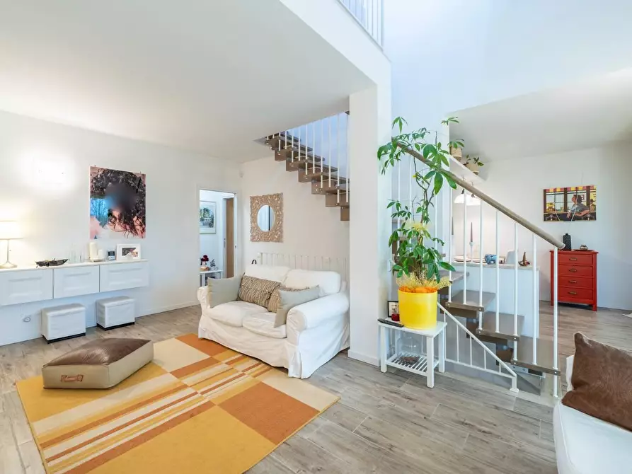 Immagine 7 di Casa bifamiliare in vendita  a Calcinaia