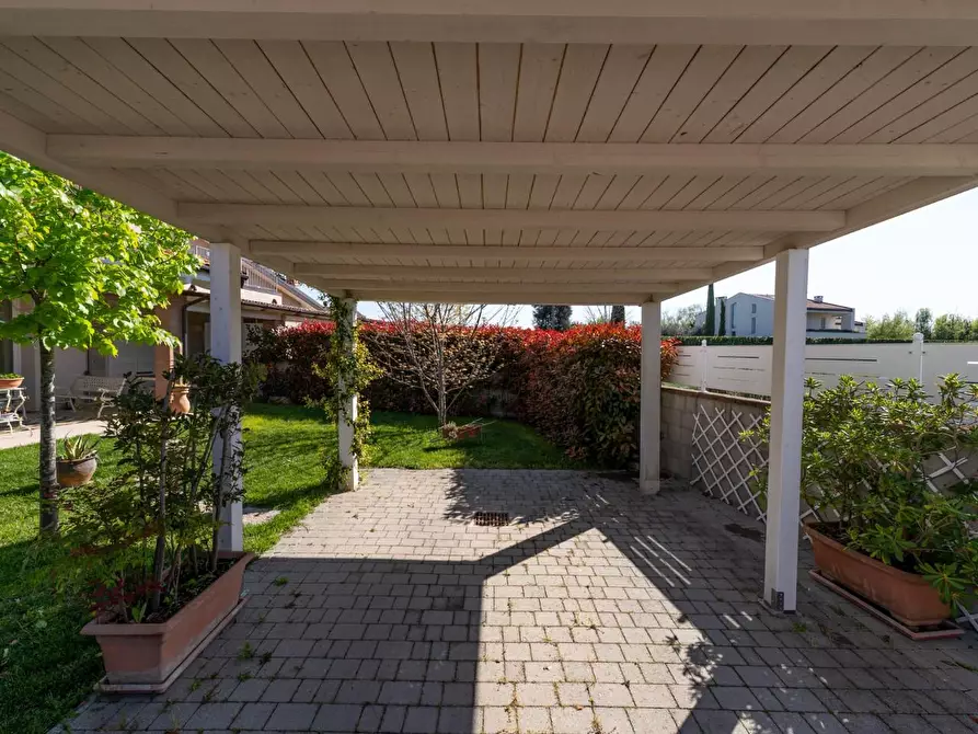 Immagine 49 di Casa bifamiliare in vendita  a Calcinaia