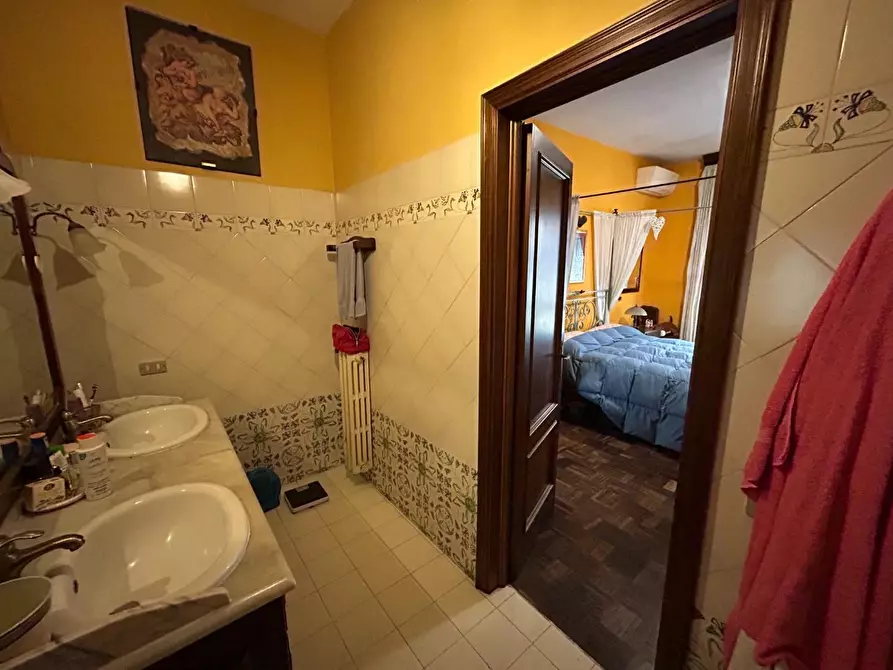 Immagine 20 di Appartamento in vendita  a Siena