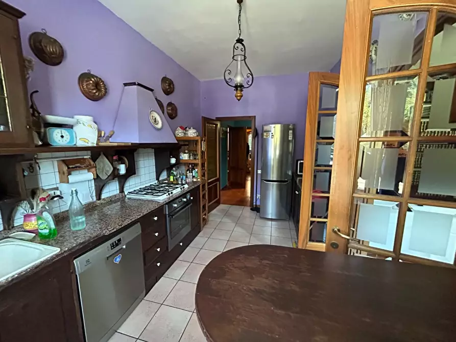 Immagine 10 di Appartamento in vendita  a Siena