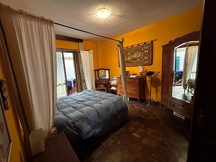 Immagine 14 di Appartamento in vendita  a Siena