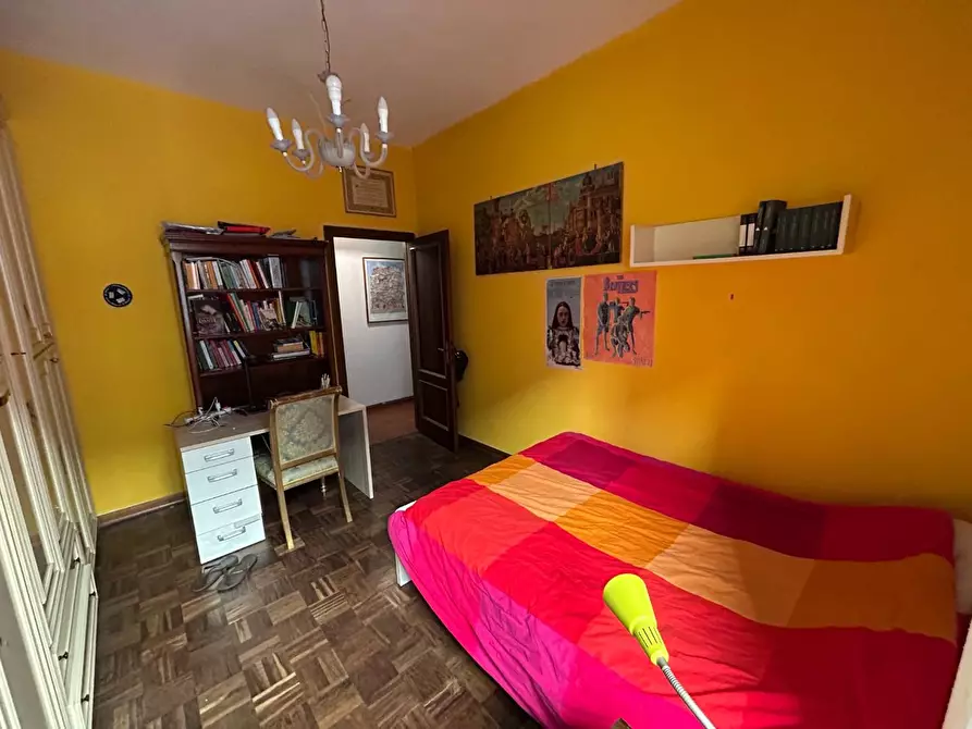 Immagine 27 di Appartamento in vendita  a Siena