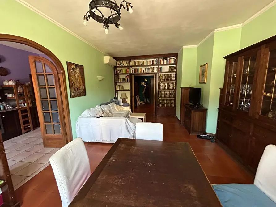 Immagine 5 di Appartamento in vendita  a Siena