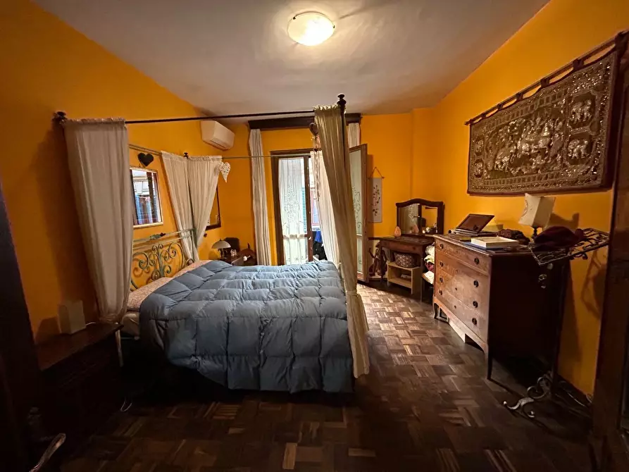 Immagine 16 di Appartamento in vendita  a Siena