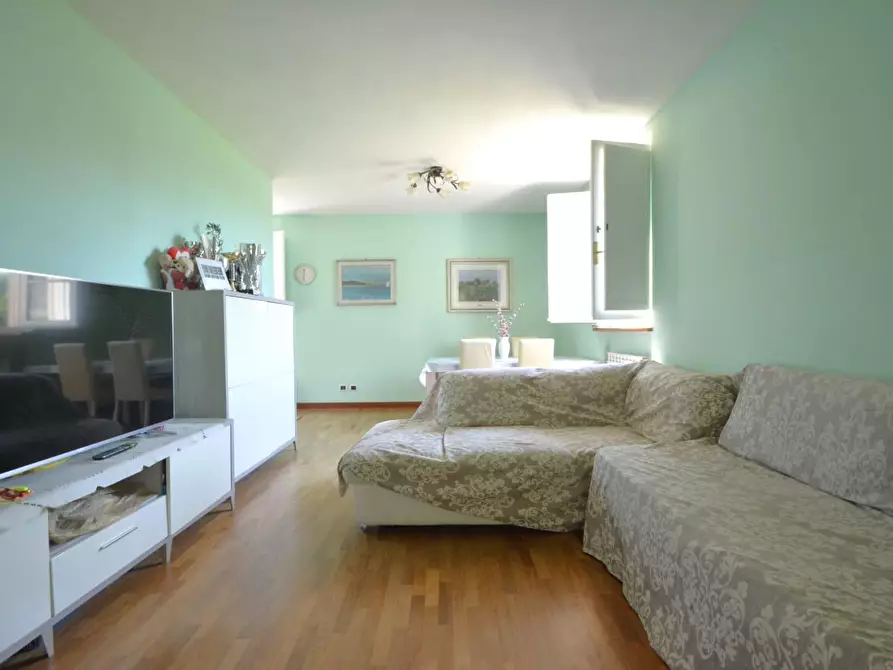 Immagine 6 di Rustico / casale in vendita  a Capannori