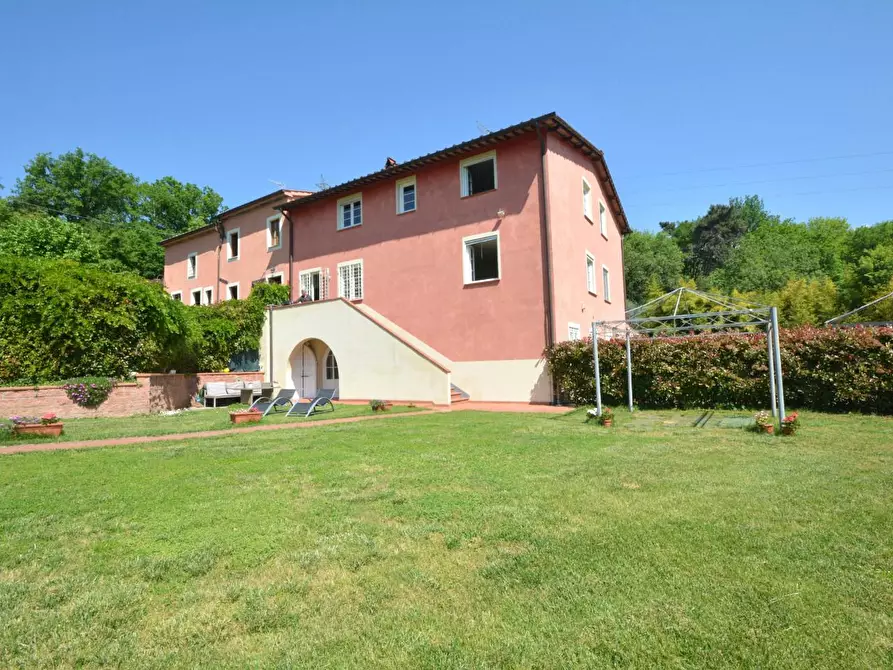 Immagine 2 di Rustico / casale in vendita  a Capannori