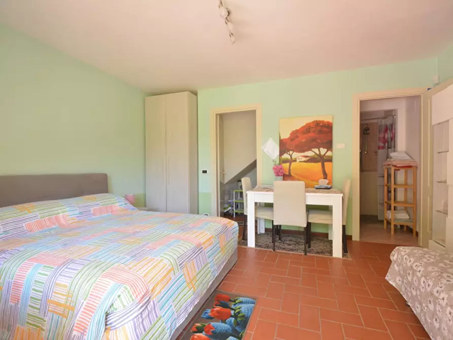 Immagine 23 di Rustico / casale in vendita  a Capannori
