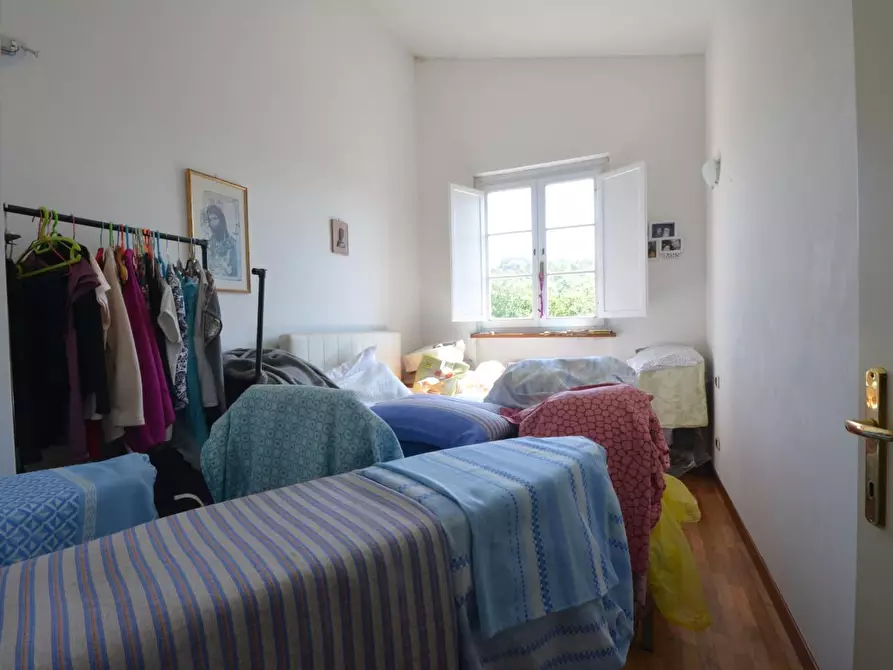 Immagine 22 di Rustico / casale in vendita  a Capannori