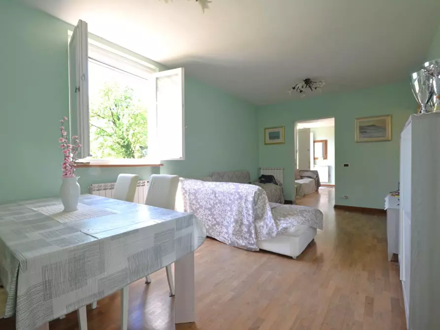 Immagine 8 di Rustico / casale in vendita  a Capannori