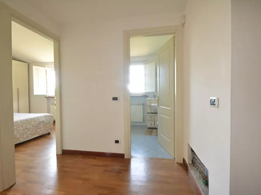 Immagine 14 di Rustico / casale in vendita  a Capannori
