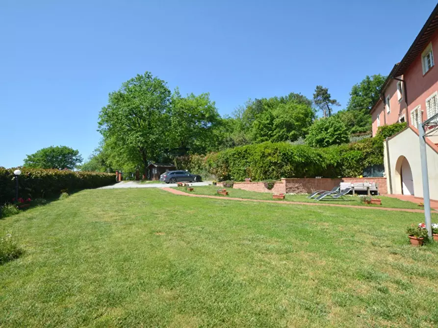 Immagine 3 di Rustico / casale in vendita  a Capannori